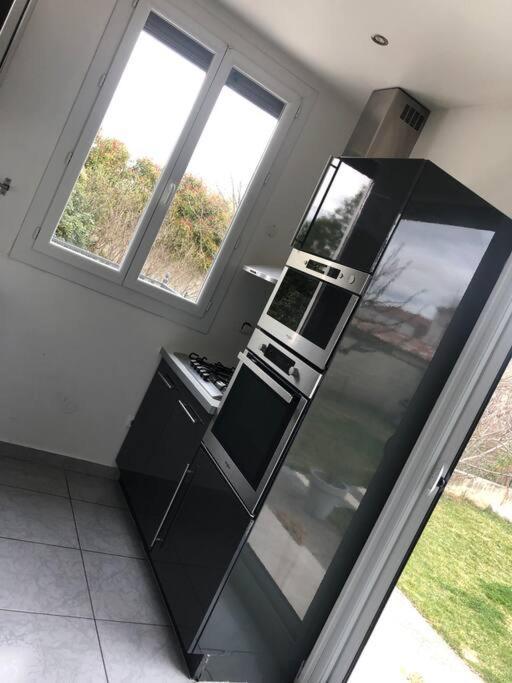 Villa Climatise Avec Piscine Et Jacuzzi Carpentras Eksteriør billede