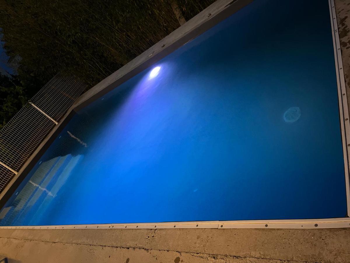 Villa Climatise Avec Piscine Et Jacuzzi Carpentras Eksteriør billede