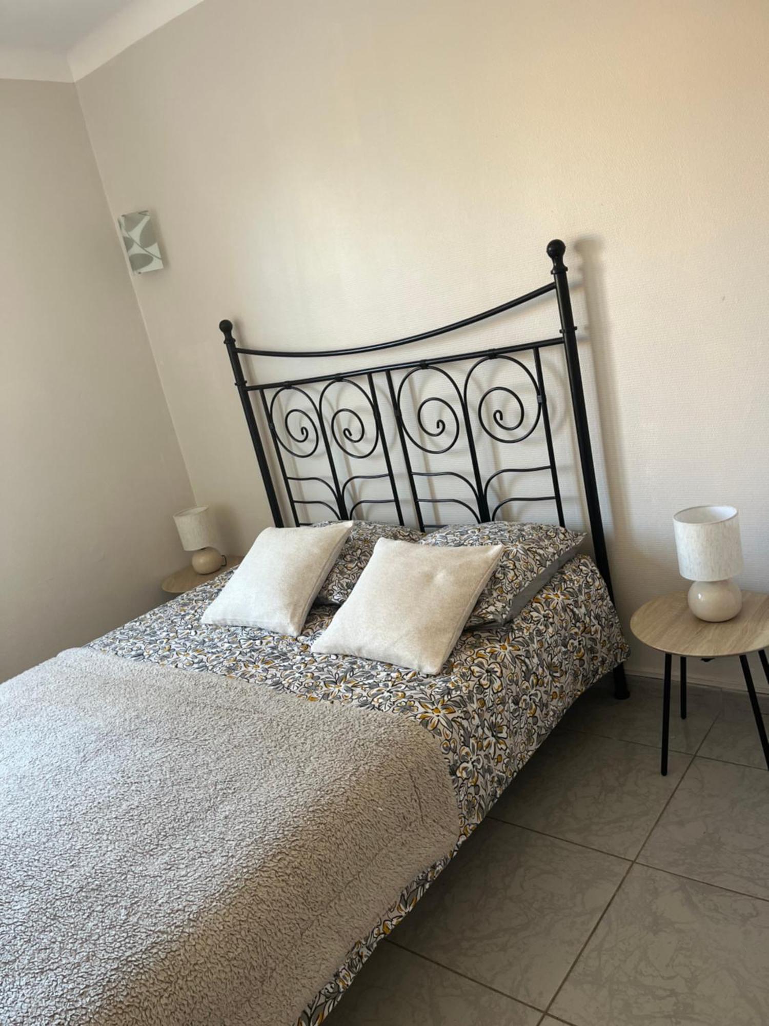 Villa Climatise Avec Piscine Et Jacuzzi Carpentras Eksteriør billede
